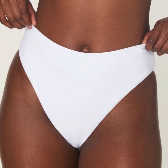 Andie The 90s High Waist Bikini Bottom White NWT - Picture 1 of 7